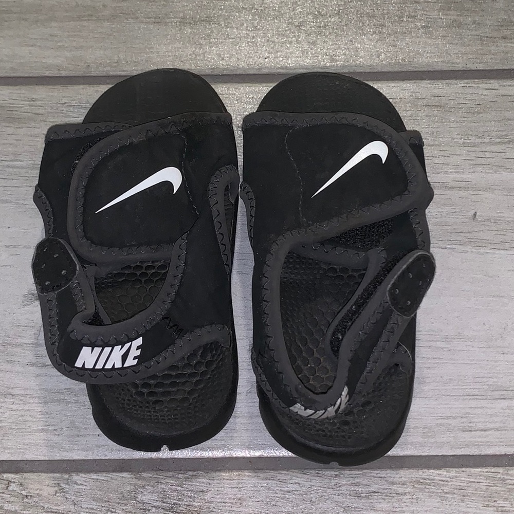 Toddler Size 5 Nike Sandals